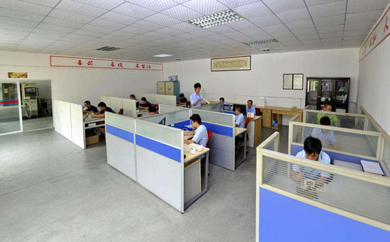 現(xiàn)在深圳手板廠技術(shù)越來越先進，高端手板夠與產(chǎn)品媲美，而成型速度快剛好是手板的一大特點